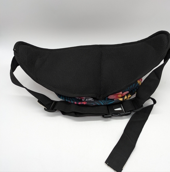 ✨3/$15 Waterfly Colorful Floral Utility Lifestyle Belt Bag Fanny Pack - Picture 2 of 7